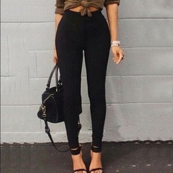 Pants - 🌟5/$25🌟Slimming Fleece Lined Leggings